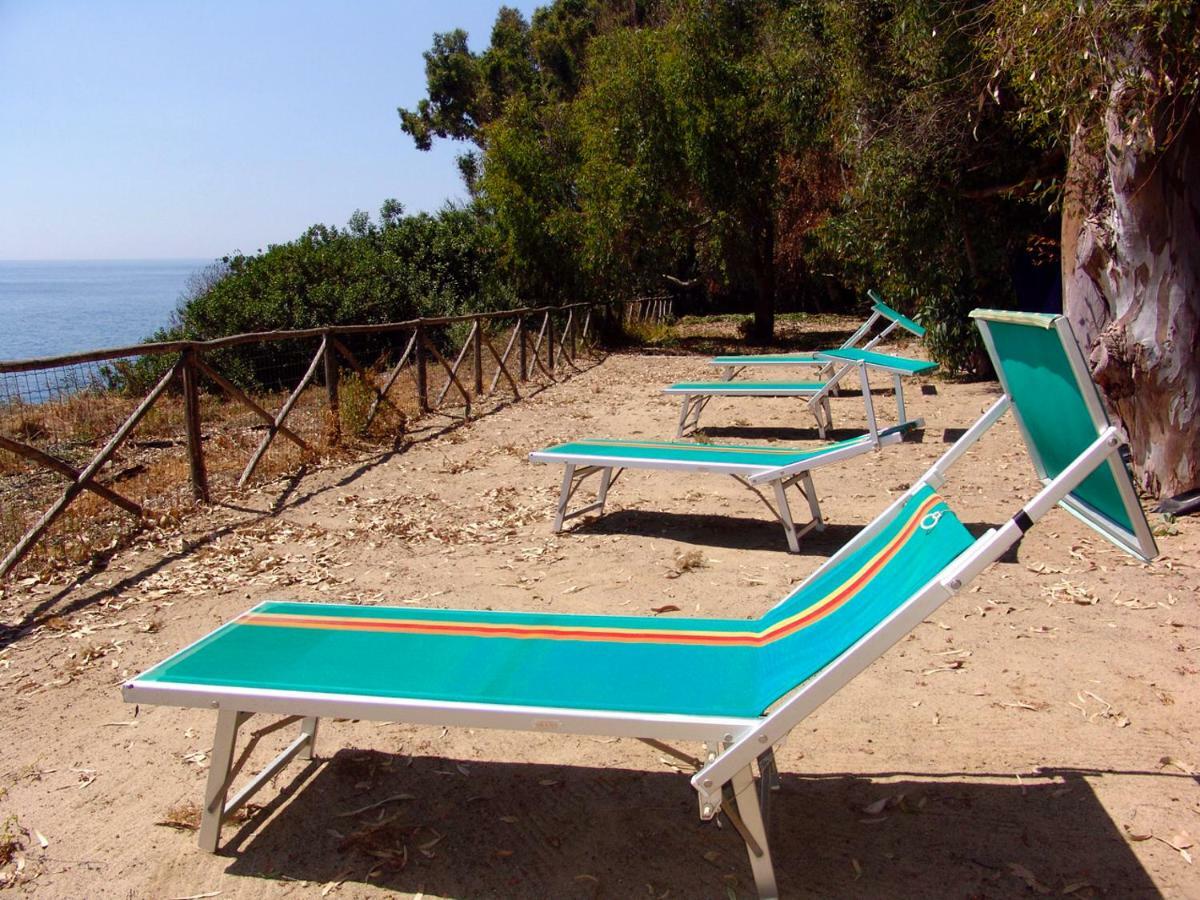 אסראלה Riviera Degli Eucalipti - Cottage In Riva Al Mare מראה חיצוני תמונה