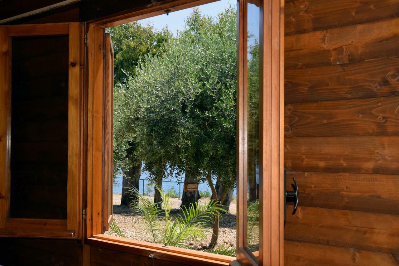 אסראלה Riviera Degli Eucalipti - Cottage In Riva Al Mare מראה חיצוני תמונה